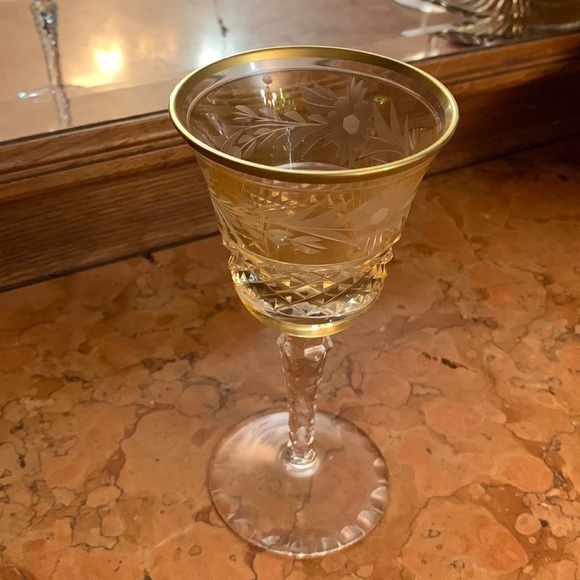 Ebeling & Reuss Marchioness Topaz Crystal Cut to Clear Wine Glass - Picture 1 of 4